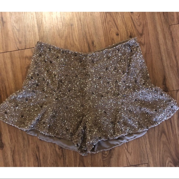 Zara Gold Sequin Shorts - Picture 1 of 3